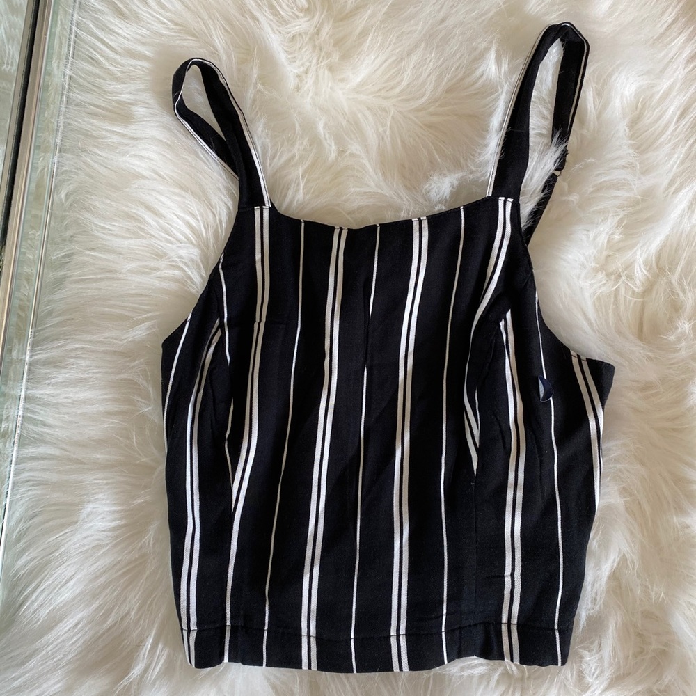 black and white cropped top, never worn